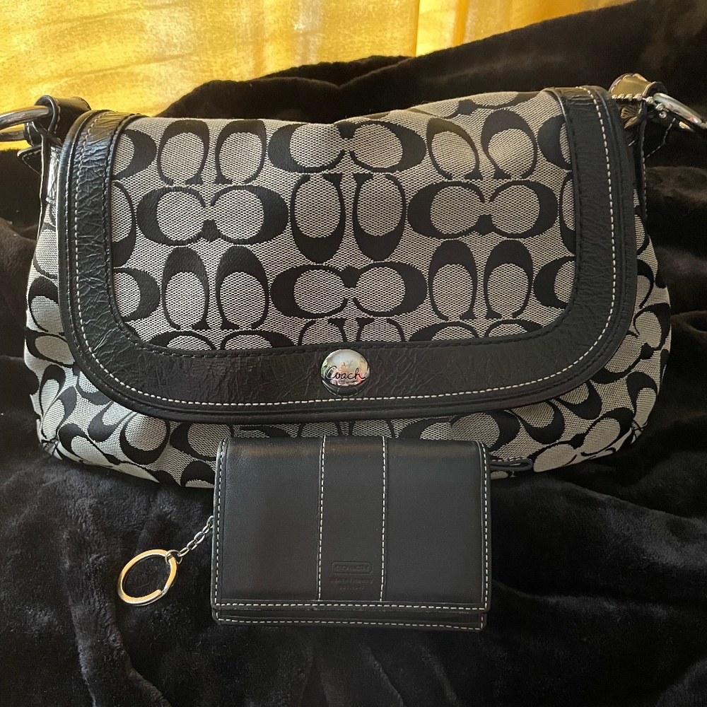 Coach purse and wallet